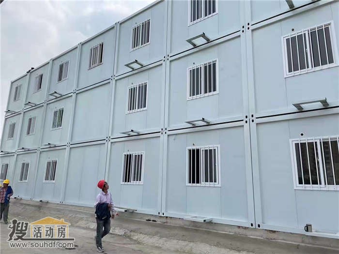 深圳坪山區TCL電器銷(xiāo)售有限公司深圳坪山龍崗區坪山街道中山大道與橫坪路交匯處西側1314平米住人集裝箱房子出租 